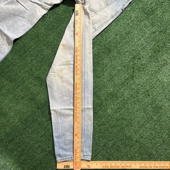 Vintage Levi's 550 Silver Tab Tapered Light Wash Denim Jeans Size 34X32 - Picture 5 of 5